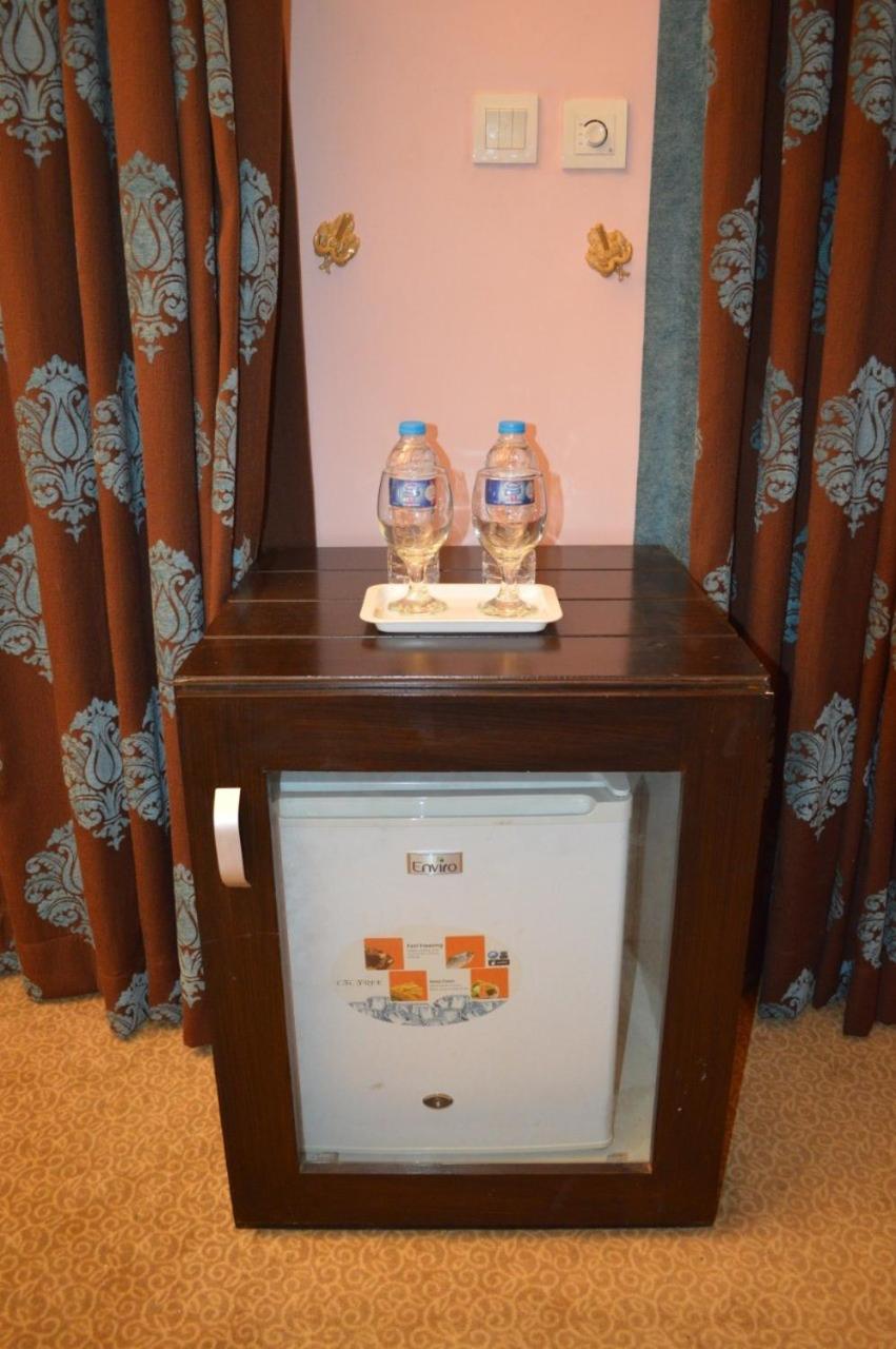 Fort Continental Hotel 페샤와르 외부 사진