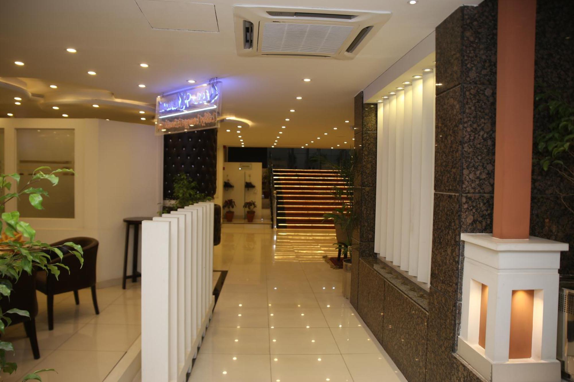 Fort Continental Hotel 페샤와르 외부 사진