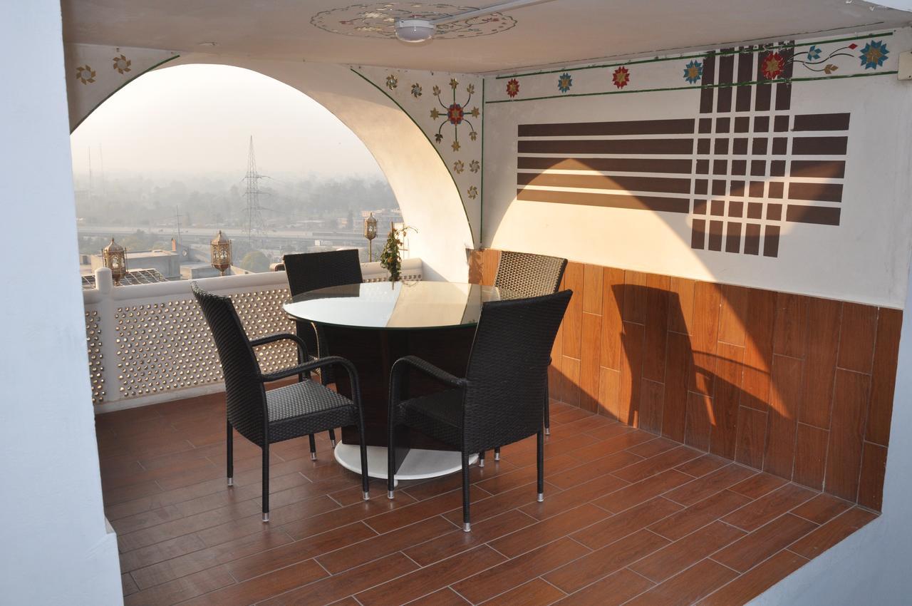 Fort Continental Hotel 페샤와르 외부 사진